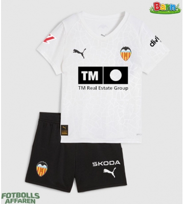 Valencia Hemmaställ Barn 2025-26 Kortärmad (+ Korta byxor)